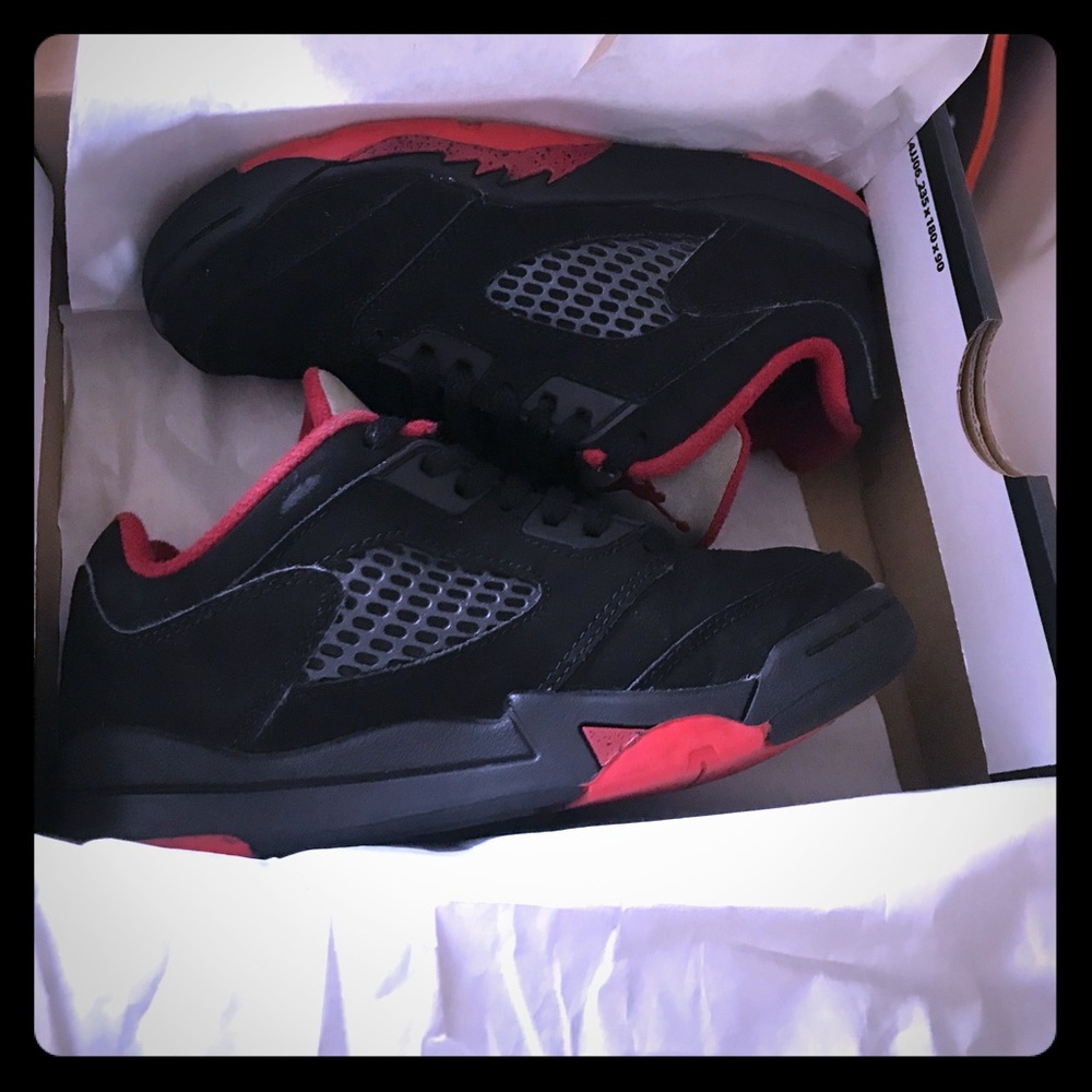 Boys Jordan 5’s